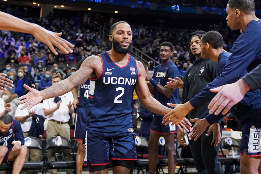 Λαύριο: Πήρε Αρ Τζέι Κόουλ