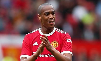 Παραμένει στη Μάντσεστερ Γιουνάιτεντ ο Μαρσιάλ