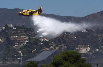 Ξεπέρασαν τις 250 ώρες πτήσης τα μέσα της Πολεμικής Αεροπορίας για πυρκαγιές και μεταφοράς ασθενών