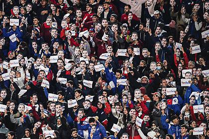 Επιστρέφει στη Νασιονάλ ο Λουίς Σουάρες-Χιλιάδες στο γήπεδο με... μάσκες του