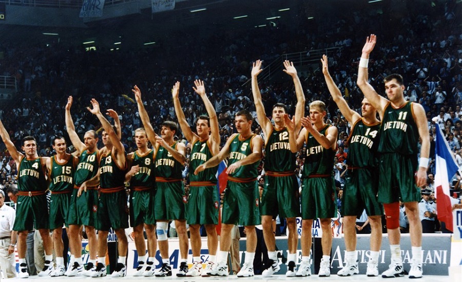 Σαμπόνις: Ευρωμπάσκετ 1995 στην Αθήνα
