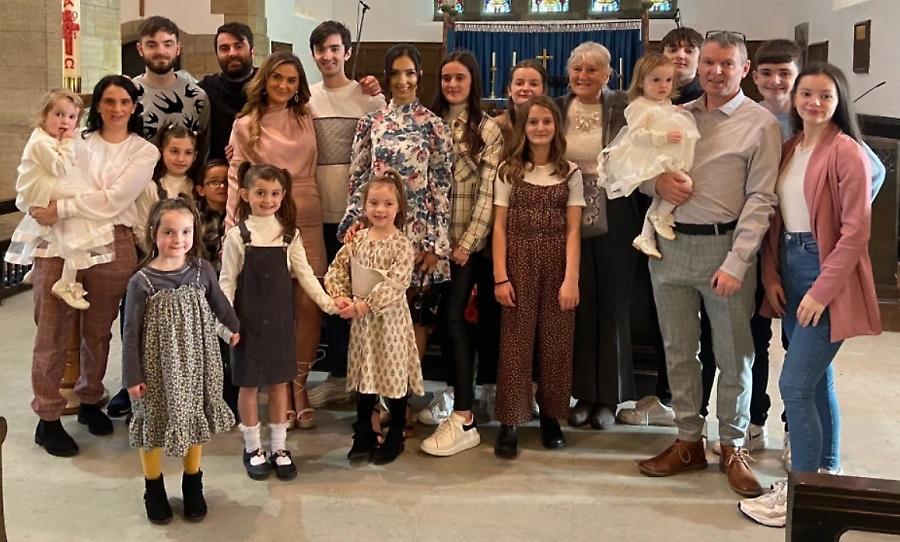 Μία 47χρονη έχει 22 παιδιά και μόλις έγινε γιαγιά για 13η φορά