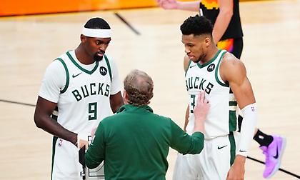 Πόρτις: «Ο Γιάννης και ο Θανάσης μιλάνε ελληνικά όταν παίζουμε χαρτιά, πιθανό να κλέβουν»!