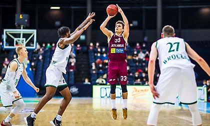 Έτοιμη να πληρώσει το buy-out η Ζαλγκίρις στην Εστουντιάντες για τον Ντόβιντας Γκιεντράιτις