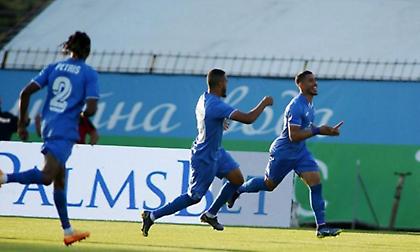 Με 19 ποδοσφαιριστές και δύο επιστροφές έρχεται στην Τούμπα η Λέφσκι