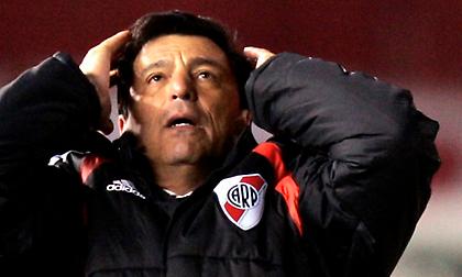 Ο Πασαρέλα πάσχει από πολύπλοκη νευροεκφυλιστική ασθένεια!