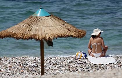 Θωμαΐδης: Στο «κόκκινο» Κυκλάδες και Σποράδες - Αργή η αποκλιμάκωση τον Αύγουστο