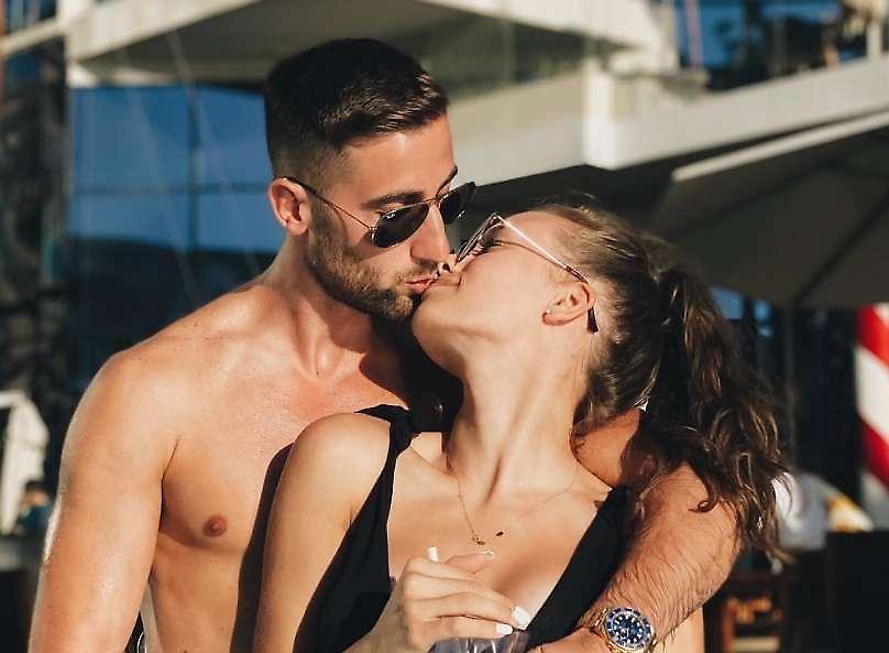 Η εντυπωσιακή σύντροφος του Σπόραρ που παίρνει ο Παναθηναϊκός