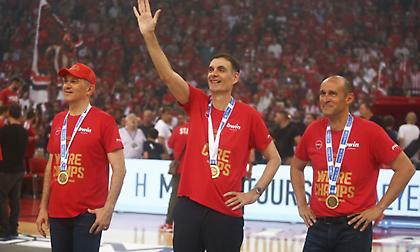 Στην Τήνο ο Μπαρτζώκας