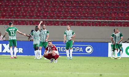 Τα σχόλια στον bwinΣΠΟΡ FM για τη βαριά ήττα και τον αποκλεισμό του Ολυμπιακού από τη Μακάμπι