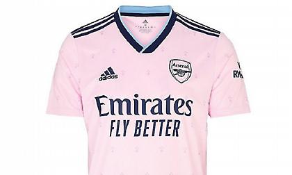 Η Άρσεναλ παρουσίασε την τρίτη φανέλα της!