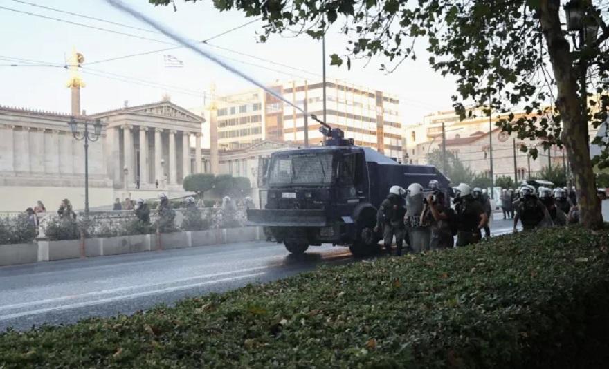 Επεισόδια στο Σύνταγμα: Δίωξη για πλημμέλημα