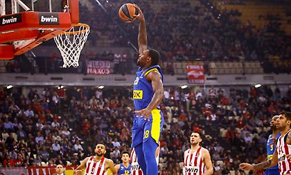 Ο Μπλακ για πέμπτος ψηλός, είναι πολυτέλεια