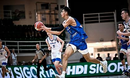 Τραυματίστηκε στον αστράγαλο ο Σαμοντούροβ, αποχώρησε υποβασταζόμενος