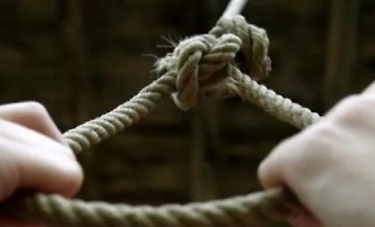 Σοκ στην Πάτρα: 22χρονος κρεμάστηκε από κολώνα της ΔΕΗ