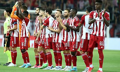Στα σκαριά φιλικό του Ολυμπιακού με τη Νότιγχαμ Φόρεστ για την περίοδο του Παγκοσμίου Κυπέλλου