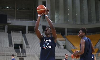 Άλεξ Αντετοκούνμπο: «Τιμή να φοράω τη φανέλα της Εθνικής» - Τι δήλωσαν οι νέοι της ομάδας