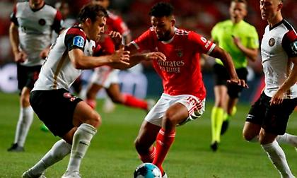 «Προβάρει» τα πλέι οφ η Μπενφίκα, ταπείνωσε τη Ρέιντζερς η πρωτάρα Σεν Ζιλουά