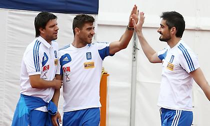 Η μέρα που ο Λυμπερόπουλος έγινε… ράπερ και επιβεβαίωσε ότι είναι ΚΑΙ ωραίος τύπος!