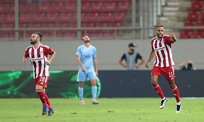 Βαλμπουενά «κερνά», Ελ Αραμπί «πίνει»