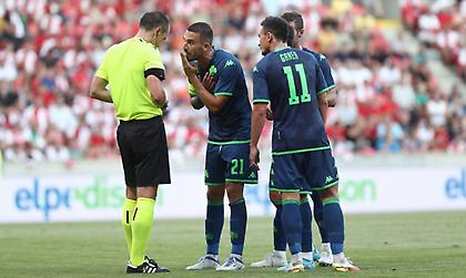 Την…έπεσαν στο προφίλ του Μπουκέ φίλοι του Παναθηναϊκού