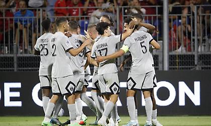 Σε μεγάλα κέφια ο Νεϊμάρ, μυθική γκολάρα ο Μέσι και εκκίνηση με πεντάρα η Παρί!