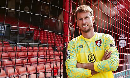 Μπόρνμουθ: Ανακοίνωσε την απόκτηση του τερματοφύλακα Νέτο