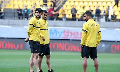 Ανσαριφάρντ-Χατζισαφί: Κινδυνεύουν να χάσουν το Μουντιάλ λόγω σχολίων κατά του προπονητή του Ιράν