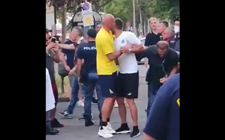 Μπεράρντι: Πήγε να αρπάξει οπαδό της Σασουόλο