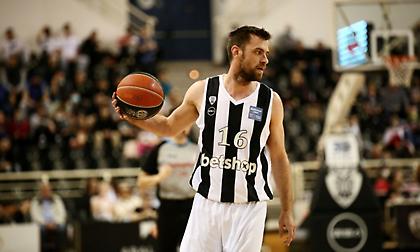 Κρούση της ΑΕΚ στον Μάντζαρη!