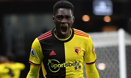 Το κάρφωσε με σουτάρα πίσω από το κέντρο ο Σαρ!