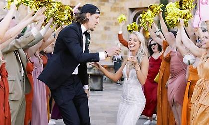 Φορούσε καπέλο στον γάμο του ο Ολίνικ!