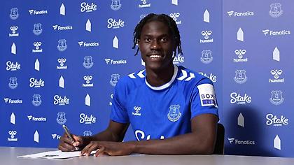 Στην Έβερτον μέχρι το 2027 ο Ονανά