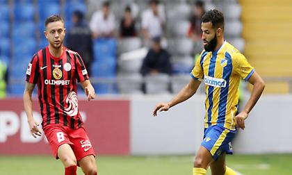 Δυσκολεύτηκε αλλά πέρασε ο ΑΠΟΕΛ, στα playoffs η Ράκοβ των Παπανικολάου-Σβάρνα