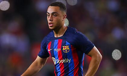 Σε ανοιχτή γραμμή Μάντσεστερ Γιουνάιτεντ και Μπαρτσελόνα για τον Ντεστ