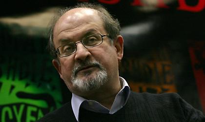 Ένας 24χρονος από το Νιου Τζέρσεϊ ο δράστης της δολοφονικής επίθεσης στον Σαλμάν Ρουσντί