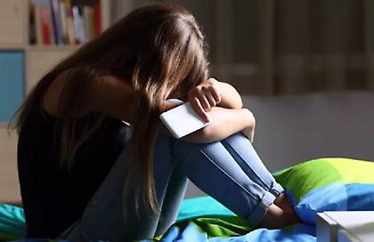 «Τη φώναζε πελεκάνο, χοντρέλα και γυαλάκια»: Στο σκαμνί διευθύντρια σχολείου για bullying