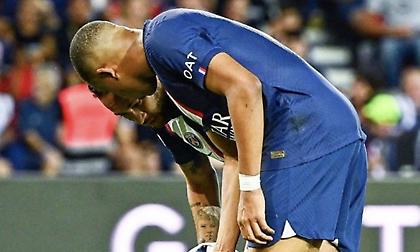 Ο Εμπαπέ έχει ζητήσει από τη Παρί Σεν Ζερμέν να διώξει τον Νεϊμάρ