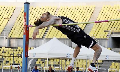 Εκτός τελικού του ύψους ο Μέρλος