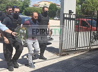 Στον Ανακριτή o 29χρονος που σκότωσε τον πεθερό του στην Άρτα - Τι δήλωσε στις αρχές