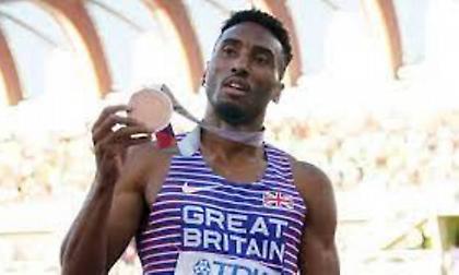 Παρέμεινε στην κορυφή της Ευρώπης ο Χάντσον-Σμιθ