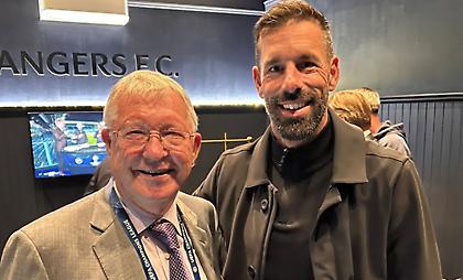 Συνάντηση κορυφής Σερ Άλεξ Φέργκιουσον και Φαν Νίστελροϊ στο «Άιμπροξ»