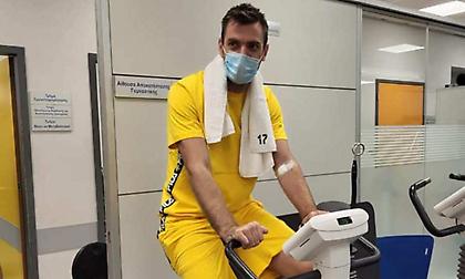 «Πρεμιέρα» με Μάντζαρη η ΑΕΚ