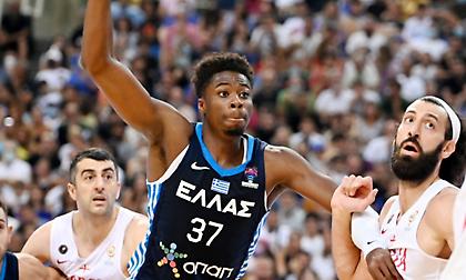 Κώστας Αντετοκούνμπο: «Θέλουμε όλοι να παίξουμε δυνατά - Το βλέπω στα πρόσωπα των παικτών»