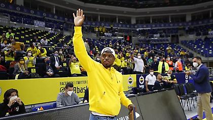 Αποχαιρέτησε τον Μπόμπι Ντίξον η Φενέρμπαχτσε