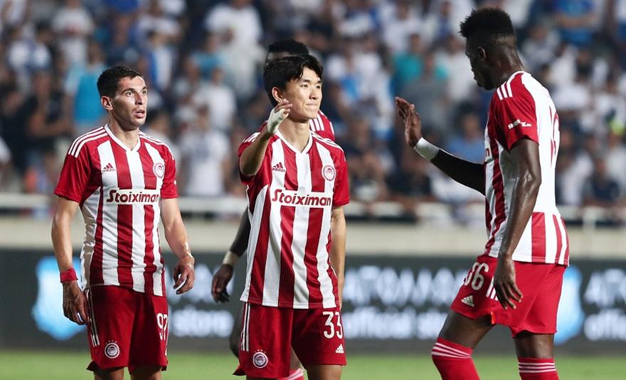 https://resources.sport-fm.gr/supersportFM/images/news/22/08/18/hwang-inbeom-olympiacos_220009.jpg?w=880&f=bicubic