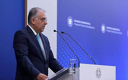 Θεοδωρικάκος: 1.500 μετανάστες επιχείρησαν να μπουν στον Έβρο σε μια ημέρα – Μεγάλη κλιμάκωση