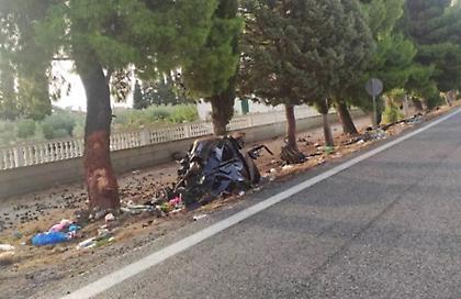 Νέα τραγωδία στην άσφαλτο: 21χρονη και 24χρονος νεκροί σε τροχαίο στο Γαλαξίδι
