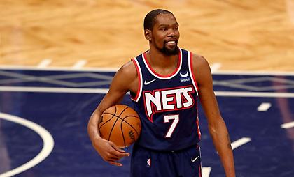 Οι Χοκς κοιτάνε τον Ντουράντ!