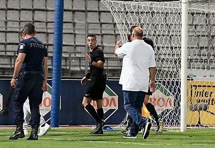 Βόλος: «Ανεπαρκής ο Περράκης παρότι βάζει κρέμα στα μαλλιά για να ξεχωρίζει»